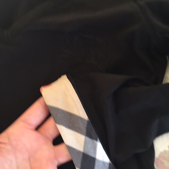 Burberry Top! - Picture 7 of 13